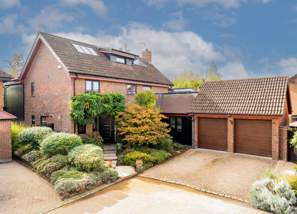 Main image of property: Goodman Gardens, Woughton On The Green, Milton Keynes, MK6