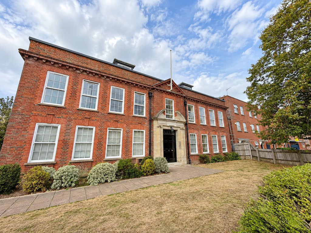 Main image of property: Tudor House, St Albans Road East, Hatfield, AL10