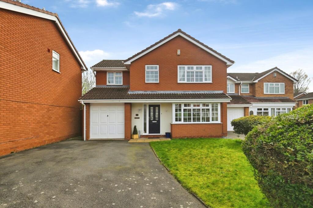 Main image of property: Dorset Close, Tamworth