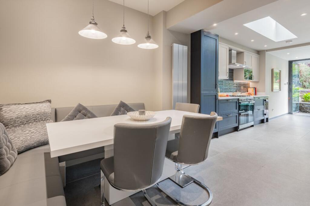 Sunnybank House, Prince's Road, Windermere, LA23 2DD photo 4