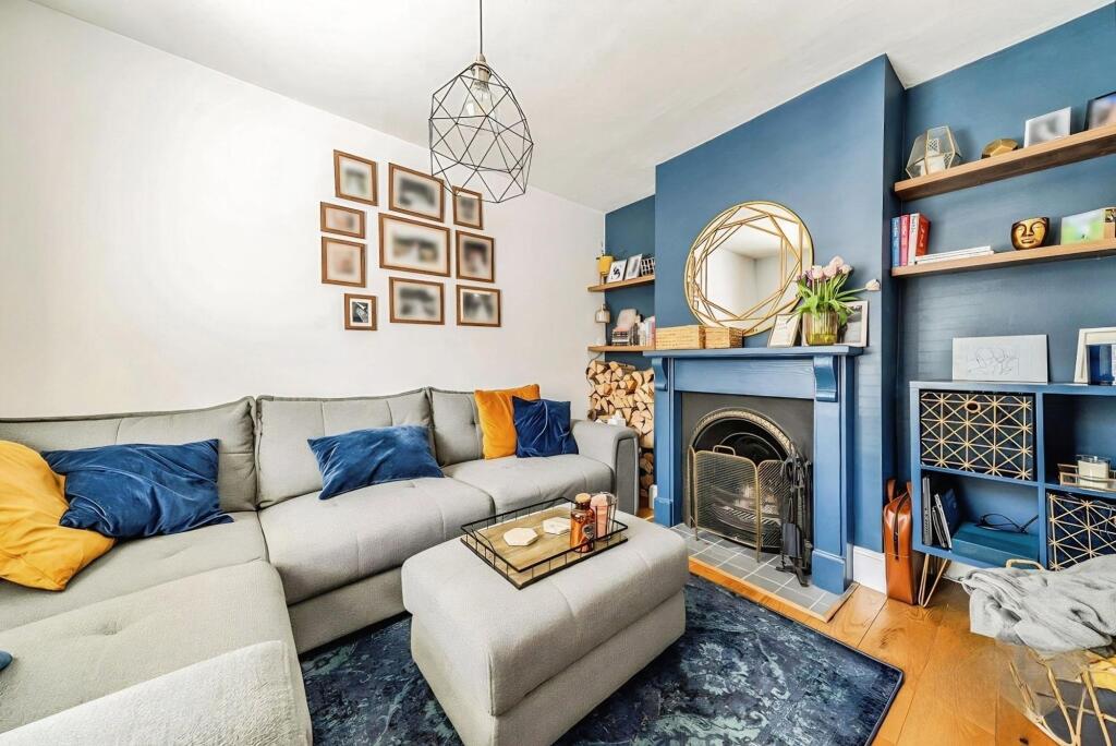 House in Basingstoke and Deane, Basingstoke - View 2