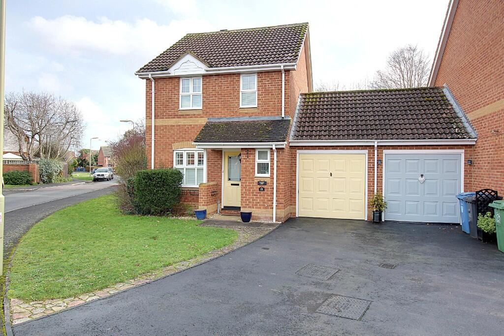 Main image of property: Hop Garden Road, Hook, Hampshire, RG27