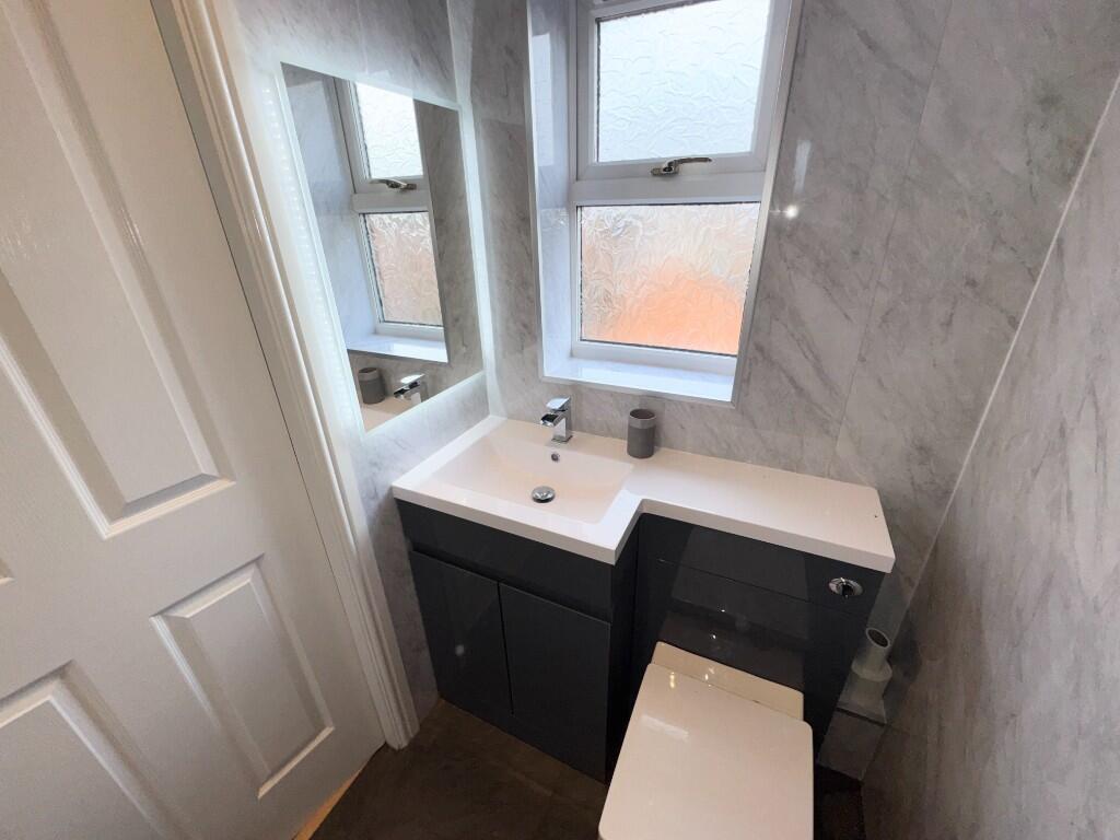 Additional image 12 of Dickens Heath Road, B90