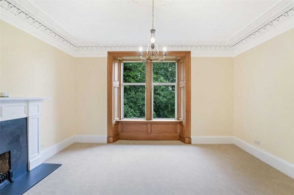 Apartment in Paisley, Renfrewshire - View 4