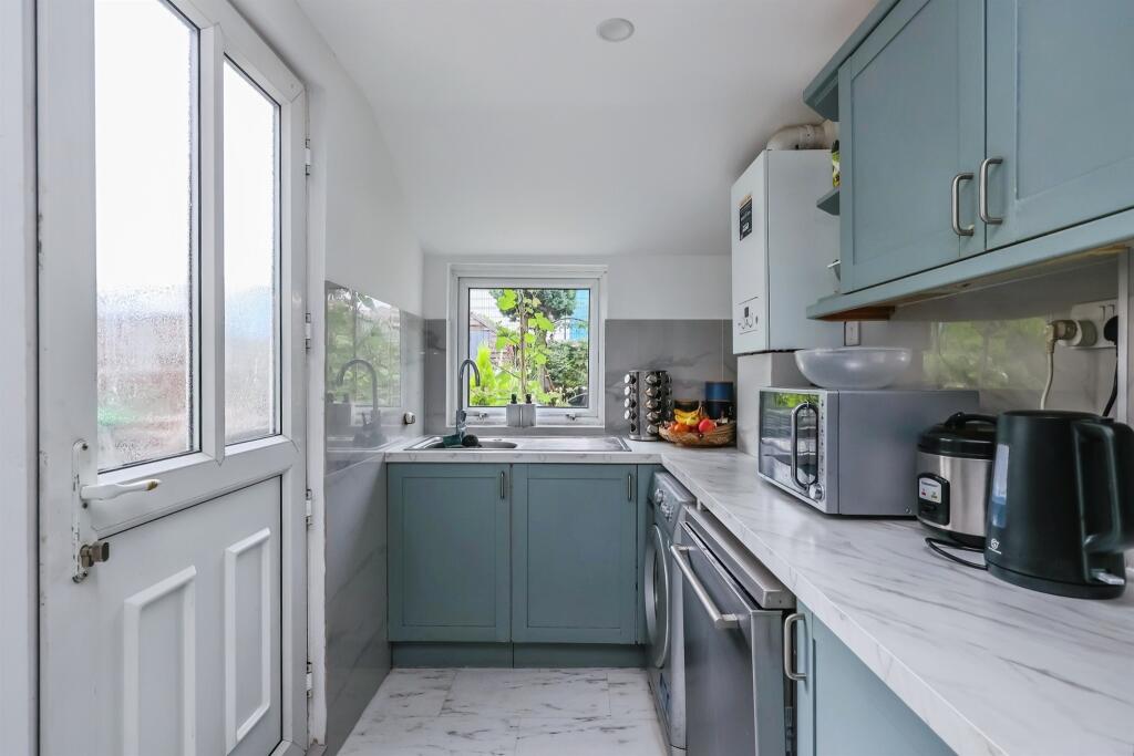 House in Ashfield, Titchfield, Hucknall - View 4