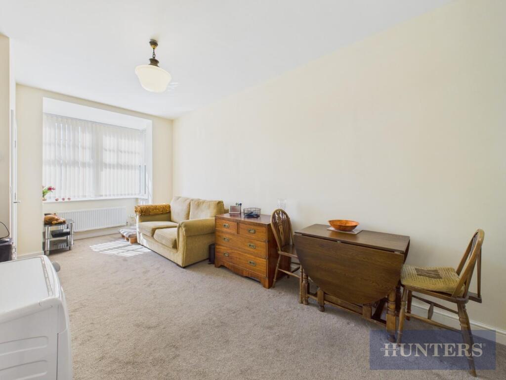 West Parade Road, Scarborough - View 2