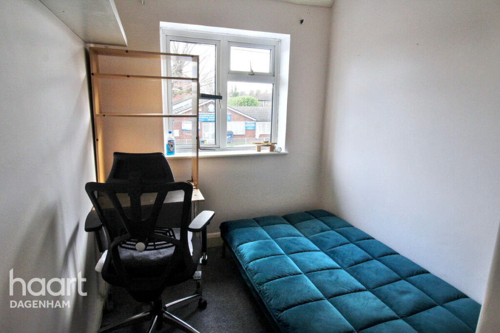 Main image of property: Heathway, DAGENHAM