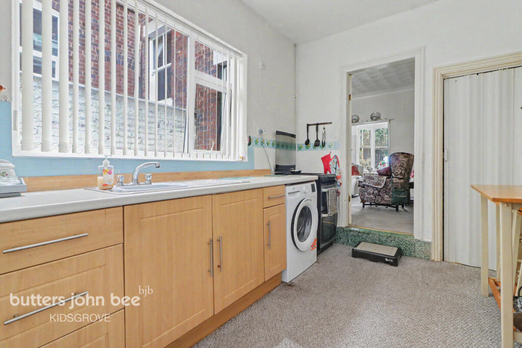 House in Stoke-on-Trent, Kidsgrove - View 4