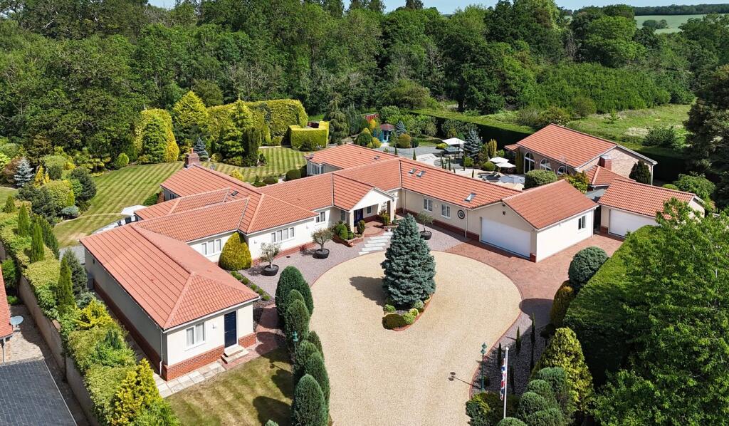 Main image of property: Hatchet Lane, Stonely, St Neots, PE19