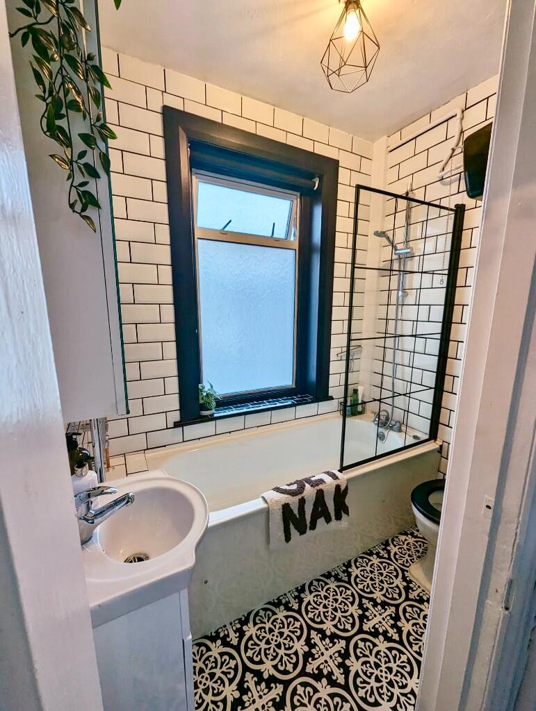 Apartment in Bournemouth - More