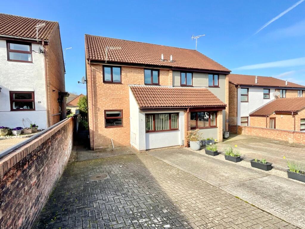 Main image of property: Mary de Bohun Close, Monmouth, NP25