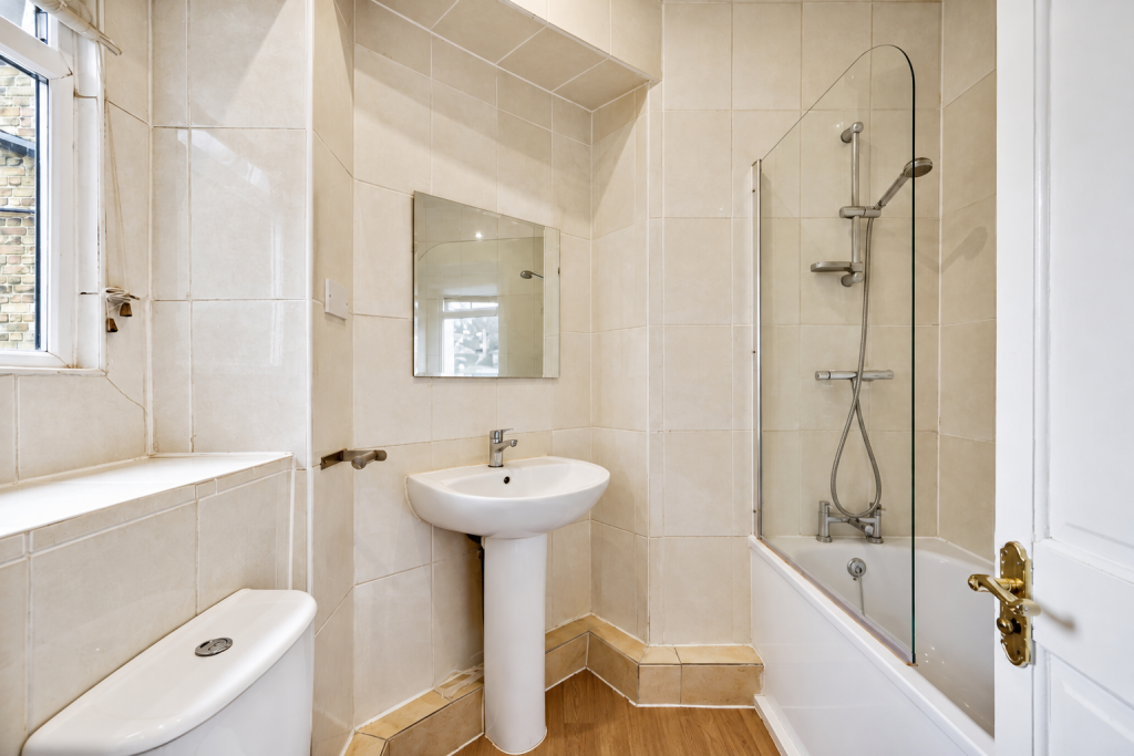 Apartment in London - More