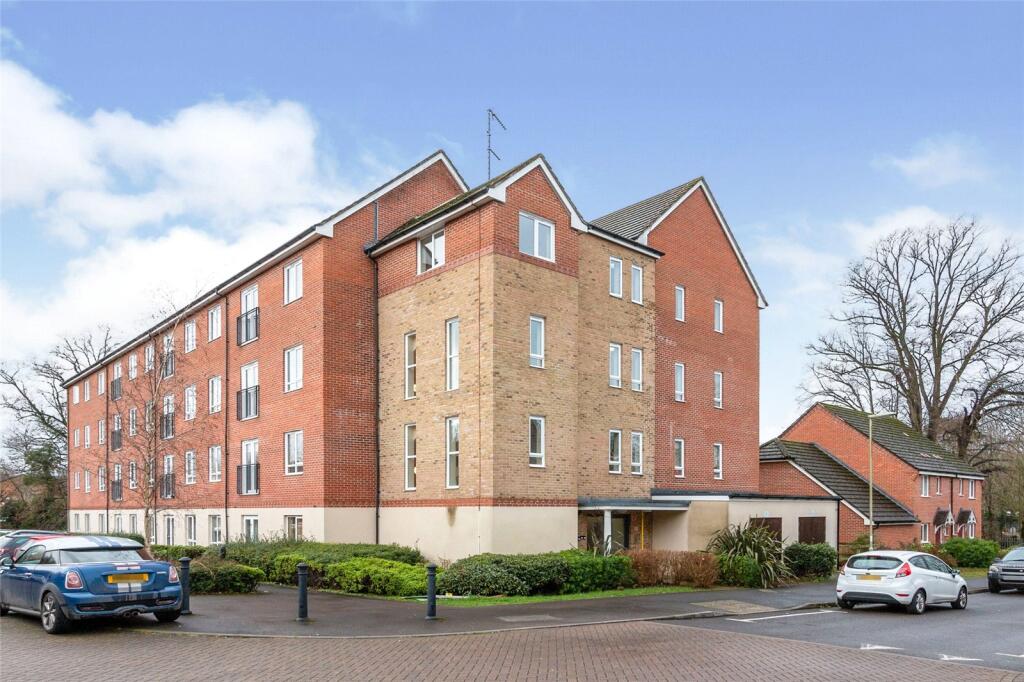 Main image of property: Skippetts Gardens, Basingstoke, Hampshire, RG21