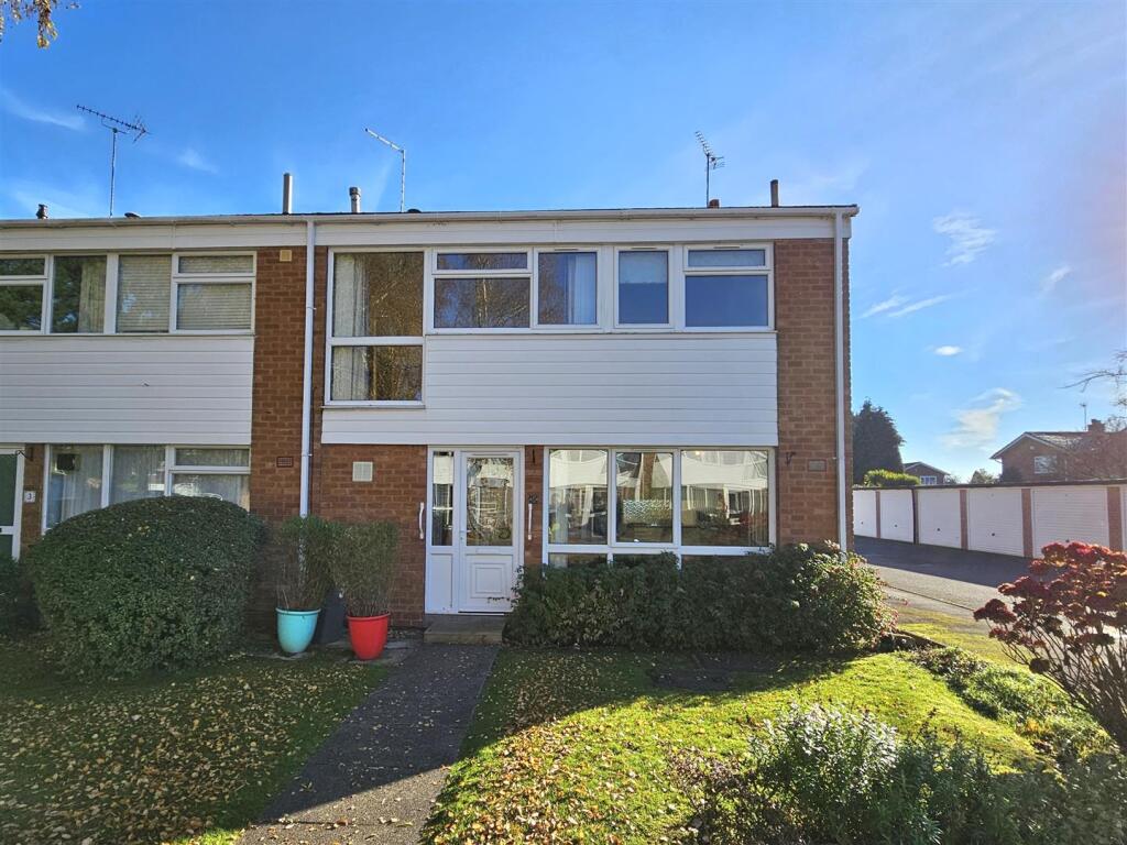 Pine Close, Solihull