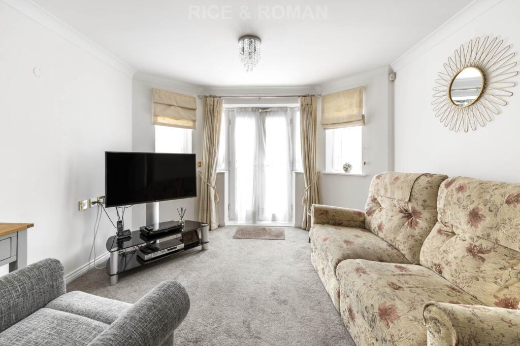 Hinchley Manor, Hinchley Wood photo 3