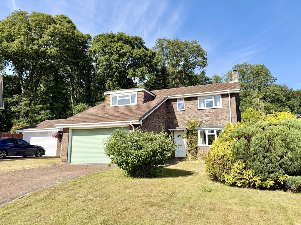 Main image of property: Dorchester Way, Exmouth