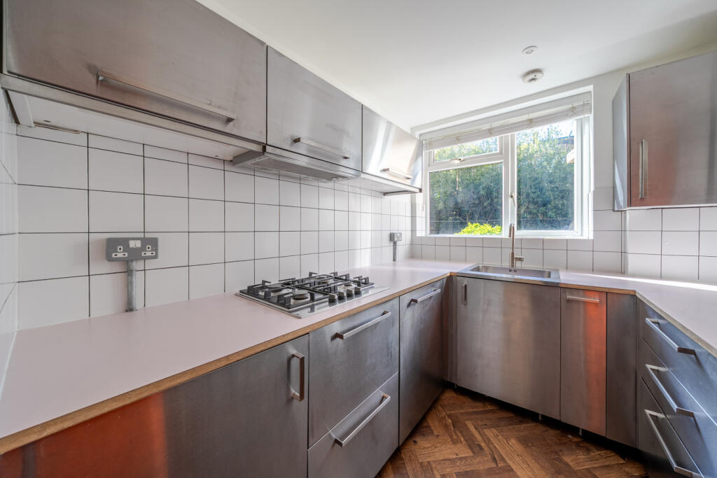 Apartment in London - View 4