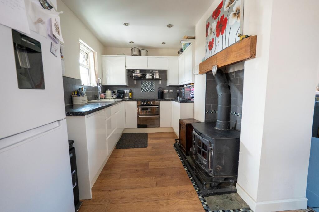 House in Doncaster, Crowle and Ealand - More