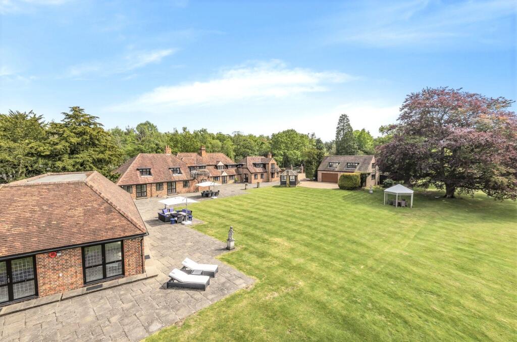 Essendon Manor, Essendon, Hertfordshire, AL9