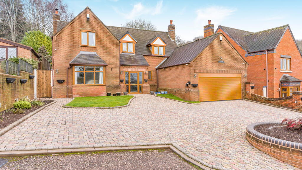 Additional image 38 of Middleton House, 2 The Uplands, Watling Street, Hints, B78 3DF