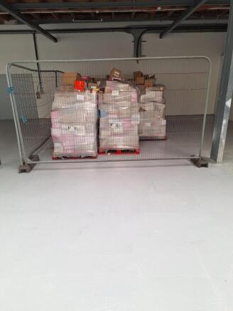 Suitable for pallet storage and bulk goods