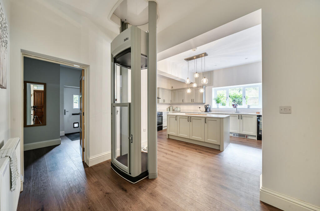 House in Shrewsbury, Powys - View 5