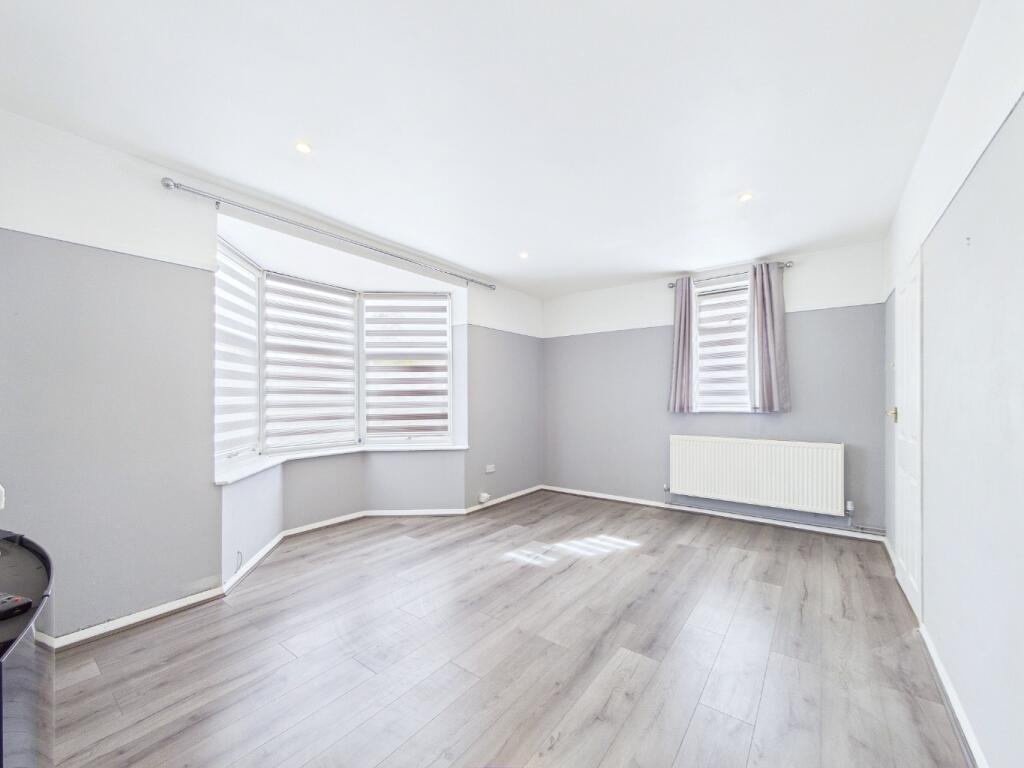 House in Romford - View 5