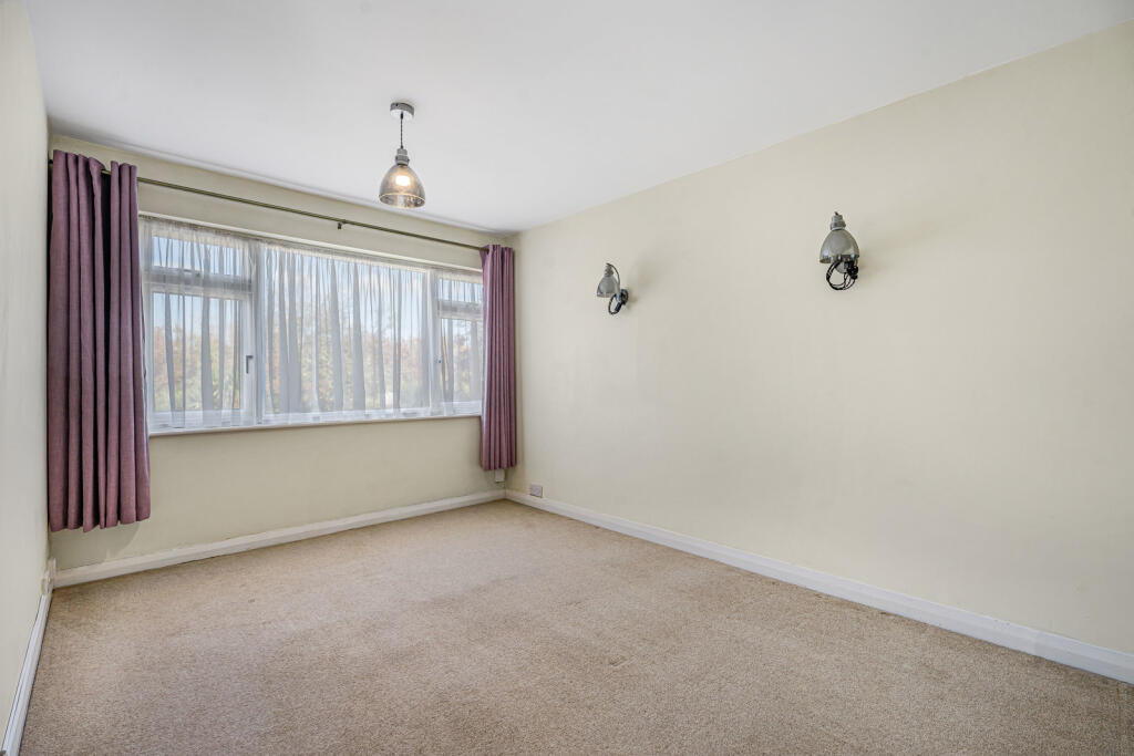 House in Twickenham - View 4