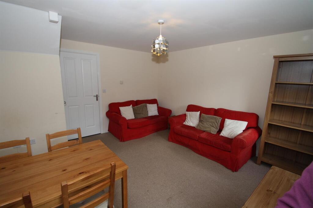 House in Rochester - View 2