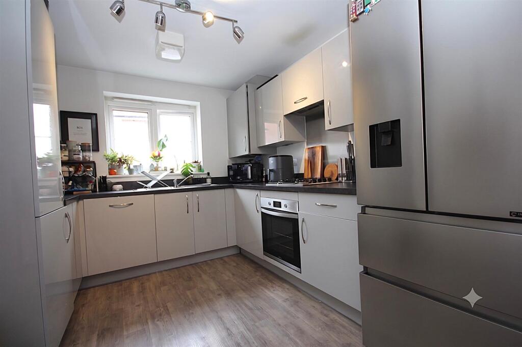 House in Southampton - More