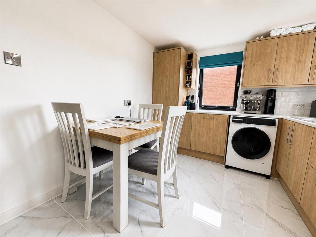 Apartment in Coventry - View 5