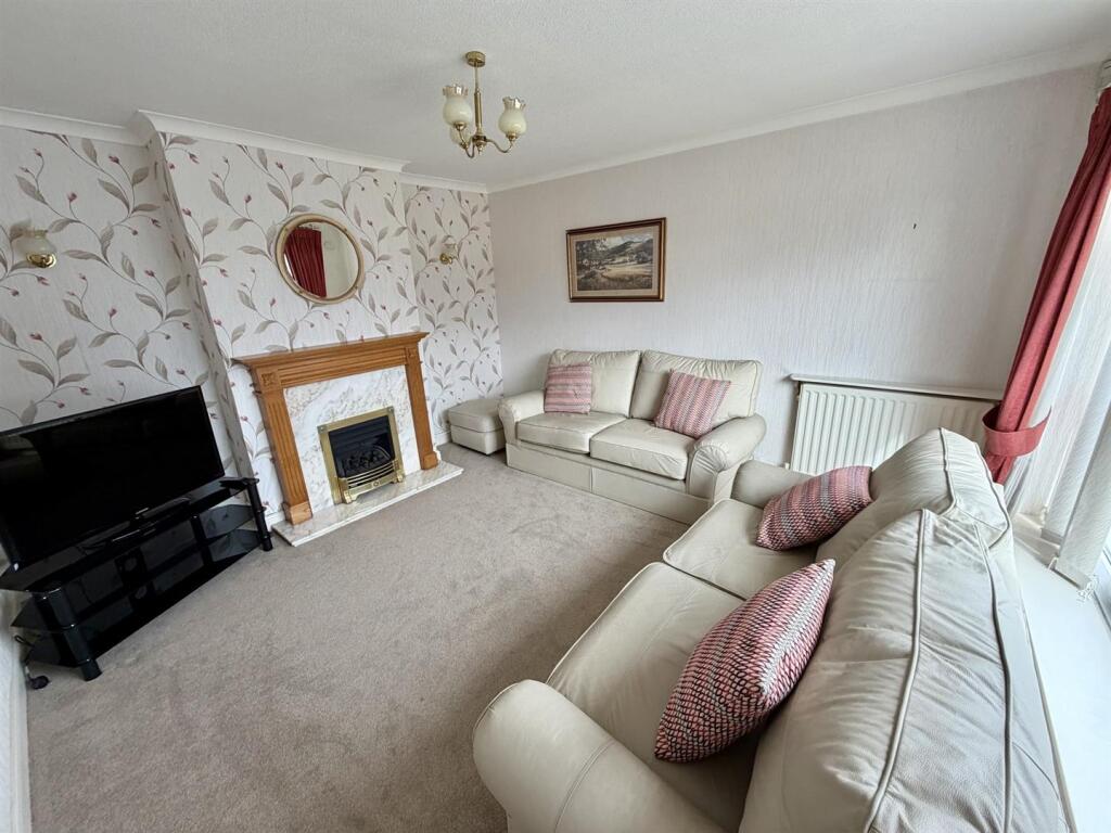 House in Wakefield - View 4