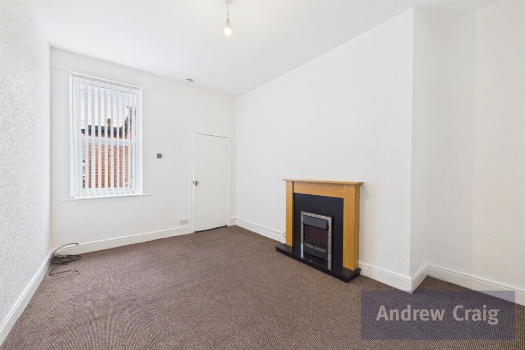 Apartment in Gateshead, North East - View 2