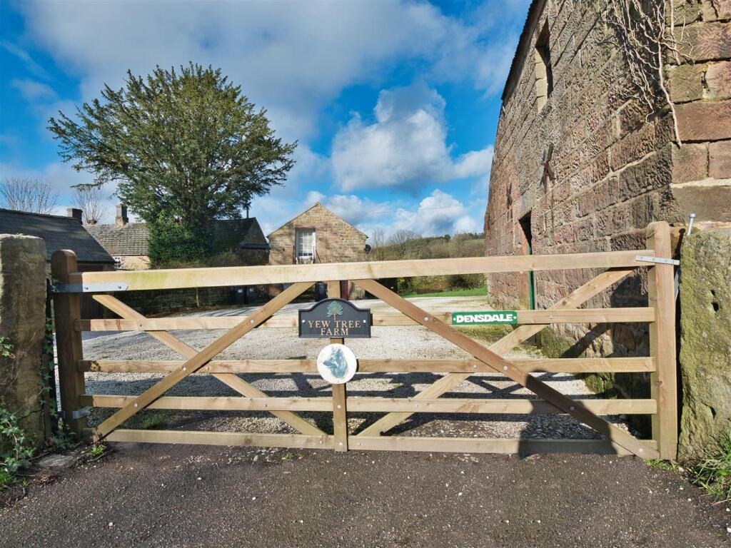 Yew Tree Farm and Densdale Cottage, Tansley photo 4