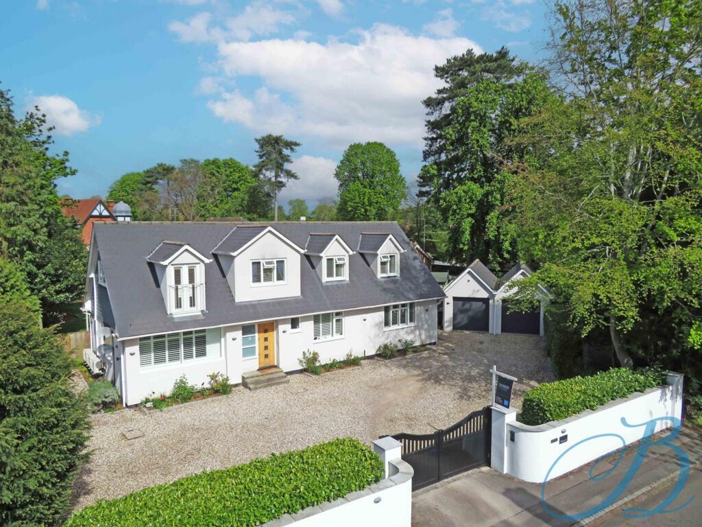 5-bed house on Cliveden Mead, Maidenhead, SL6, £1,200,000