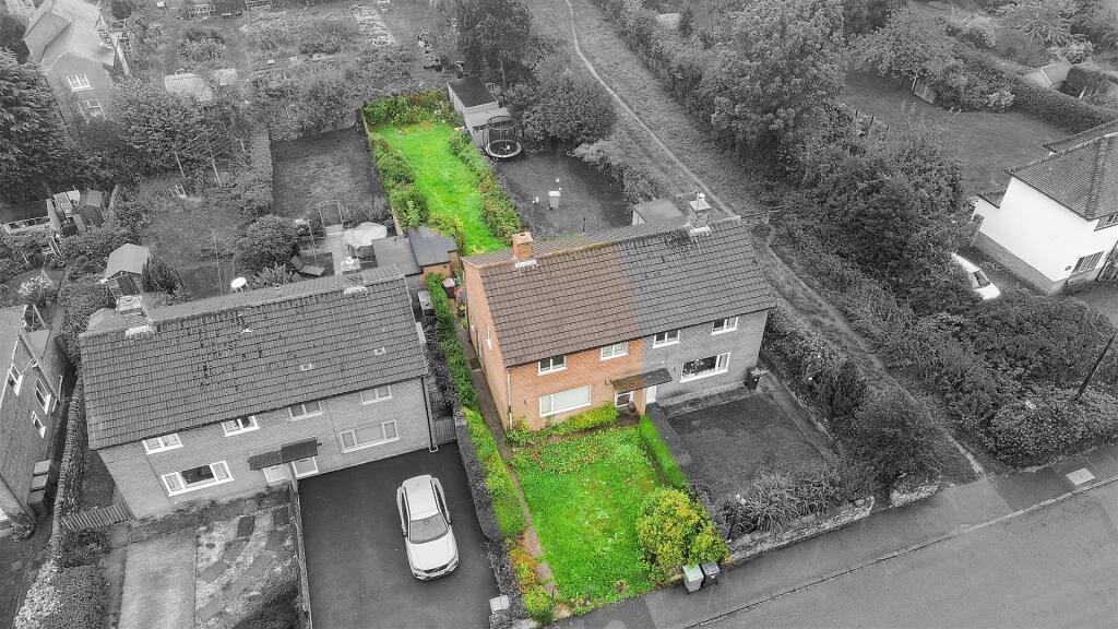 Holymoor Road, Holymoorside, Chesterfield photo 2