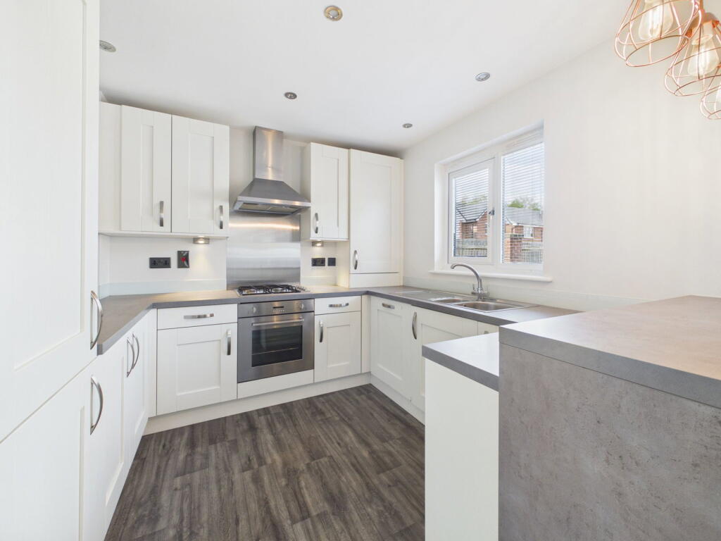 House in Farndon, Crewe by Farndon - View 5