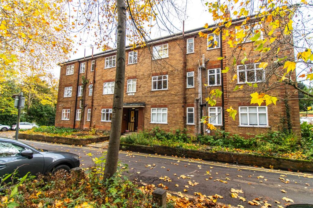 1-bed flat on West Walk, West Court West Walk, LE1, £120,000