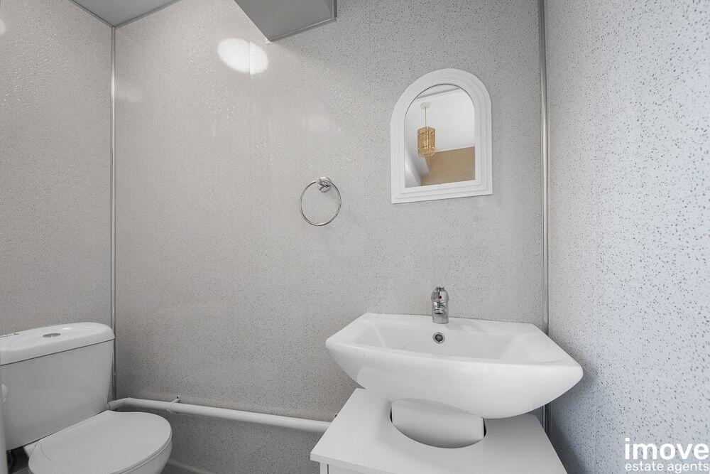 Fletcher Close, Torquay, TQ2 - Mehr