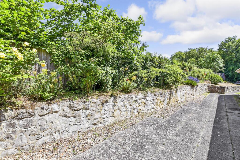 House in Maidstone, Sutton Valence - View 5
