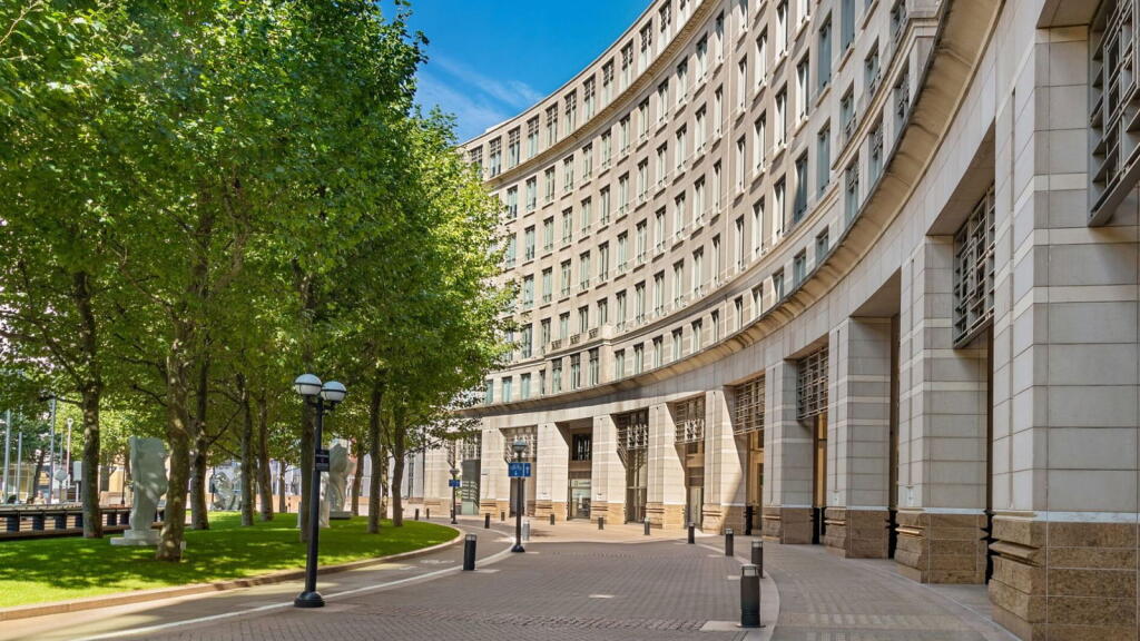 Apartment in London - View 2