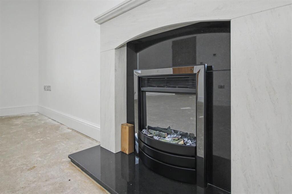 House in Northampton - View 5