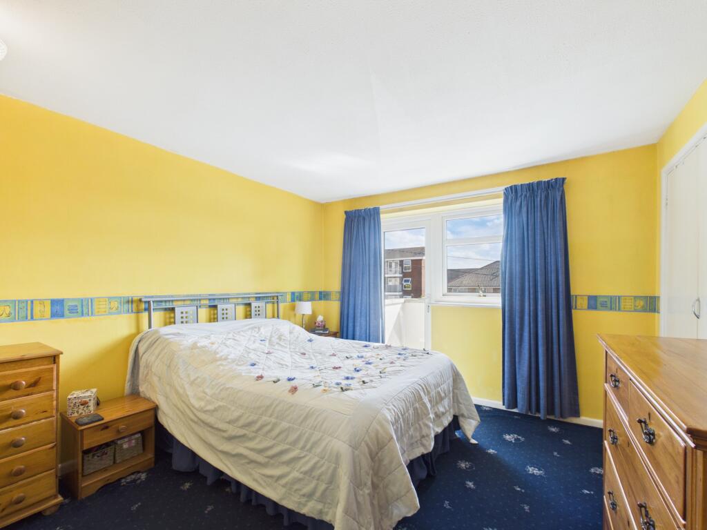 Apartment in Portsmouth - View 5