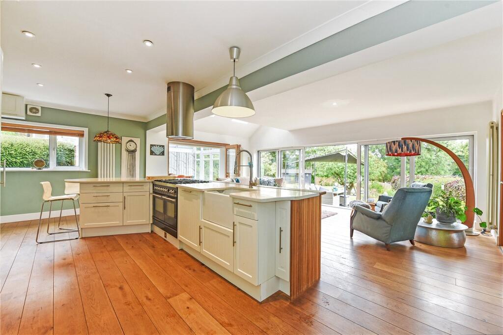Hazeldene, Edinburgh Road, Winchester, Hampshire, SO23 photo 2