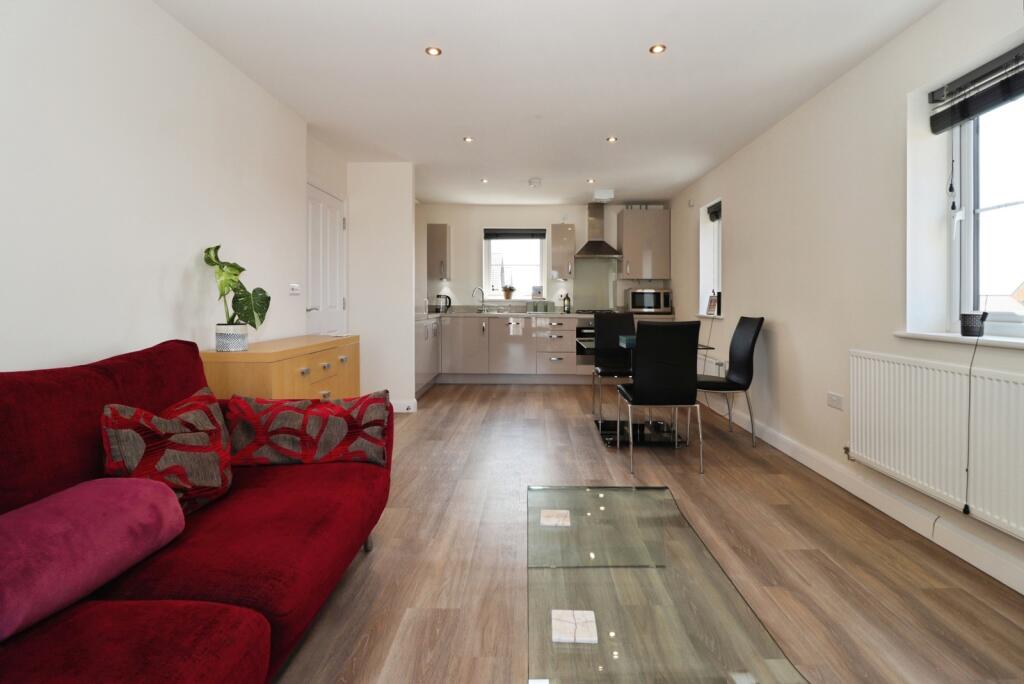 Apartment in Yate, Ladden Garden Village - View 3
