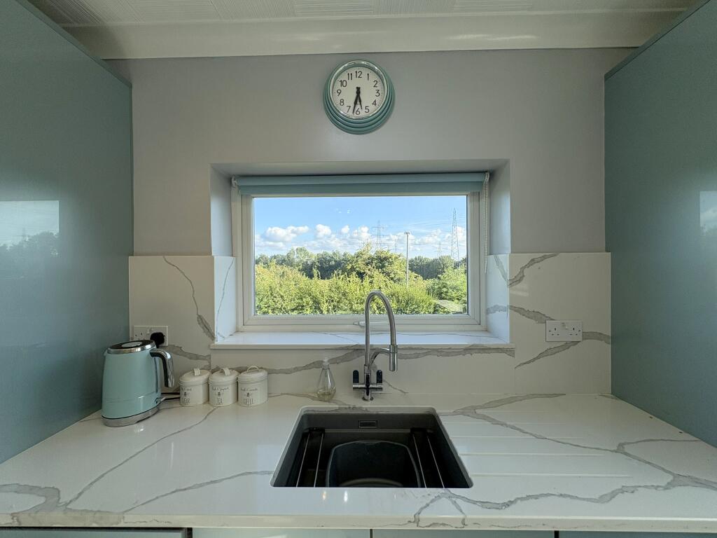 Daisy Croft, Lea, Preston, Lancashire photo 4
