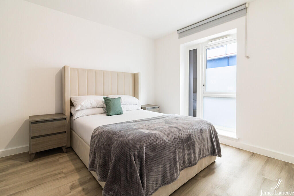 Apartment in Birmingham, West Midlands - View 4