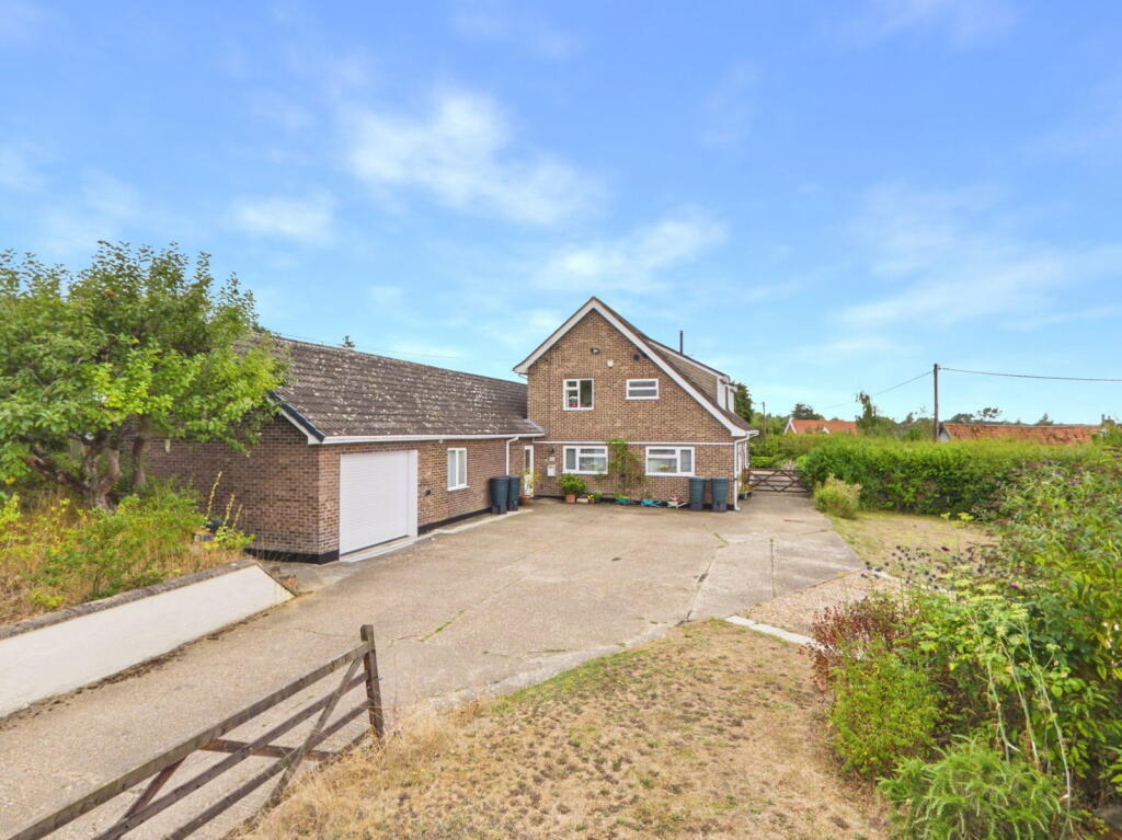 Main image of property: Mundys Lane, Mendham, Harleston, IP20 0PD