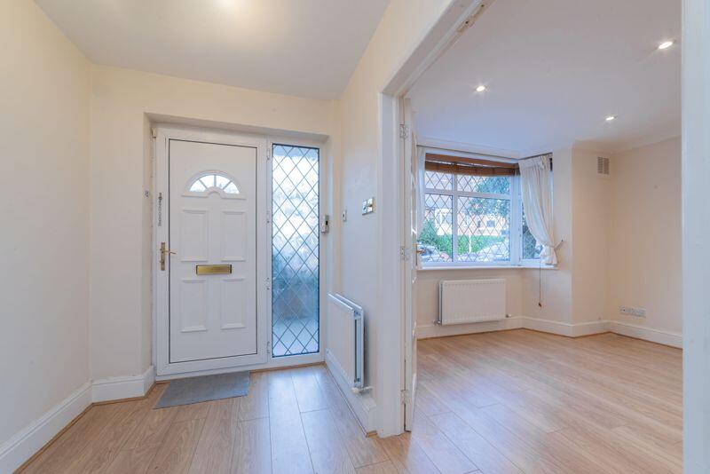 3 bedroom town house for rent