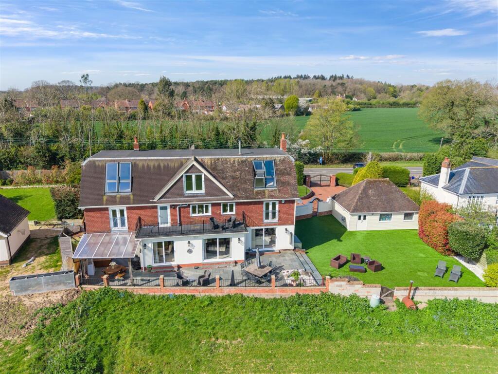 Additional image 42 of Windy Ridge, Wootton Wawen, B95